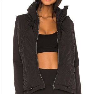 ALO cool breaker jacket